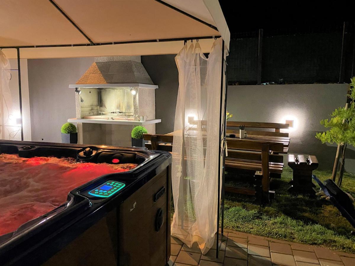 Lux Apartment Sea Shell With Jacuzzi Makarska Ngoại thất bức ảnh