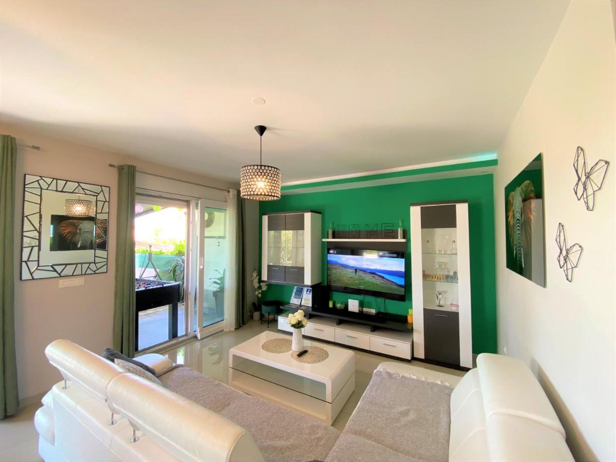 Lux Apartment Sea Shell With Jacuzzi Makarska Ngoại thất bức ảnh