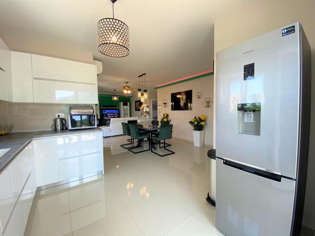 Lux Apartment Sea Shell With Jacuzzi Makarska Ngoại thất bức ảnh