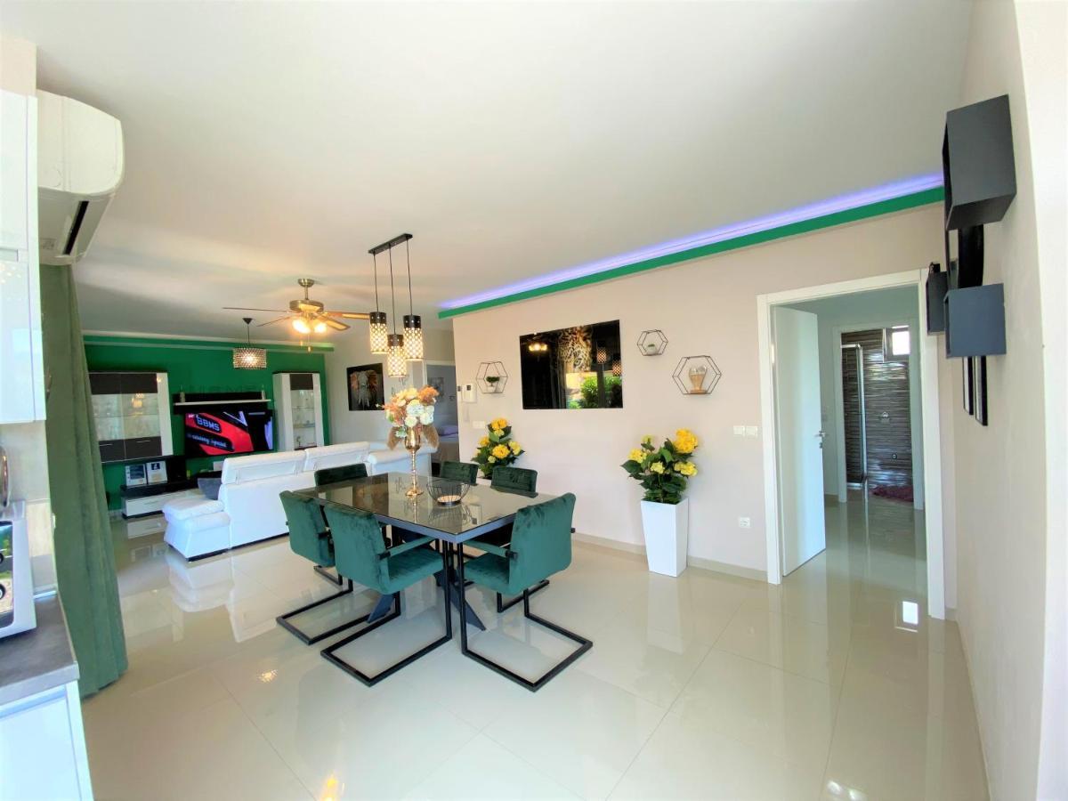 Lux Apartment Sea Shell With Jacuzzi Makarska Ngoại thất bức ảnh
