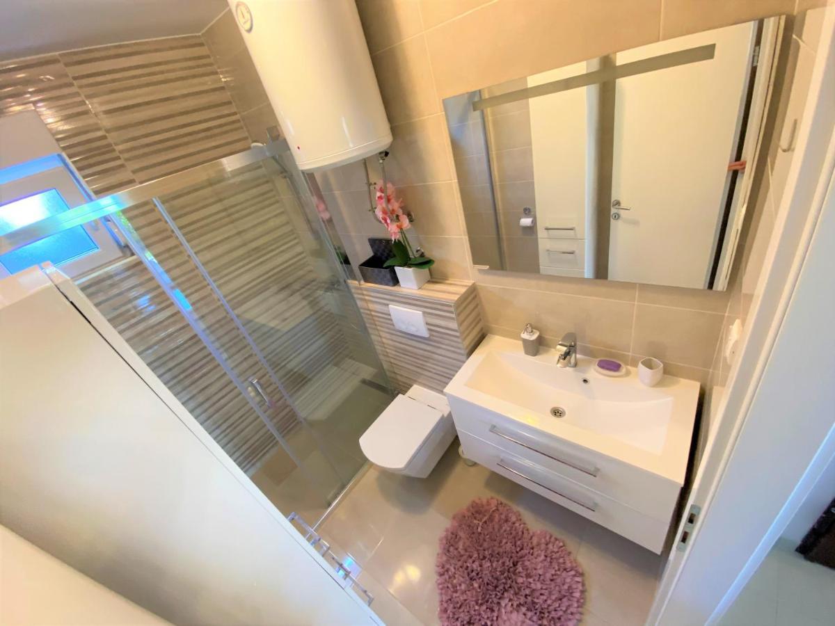 Lux Apartment Sea Shell With Jacuzzi Makarska Ngoại thất bức ảnh